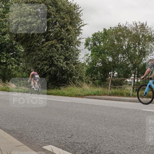 30.08.2026 - Elbe Triathlon Hamburg Michael Burmester http://msf.ph/oto/10039859 30.08.2026 14:09:34 Radfahren 152 meine-sportfotos.de