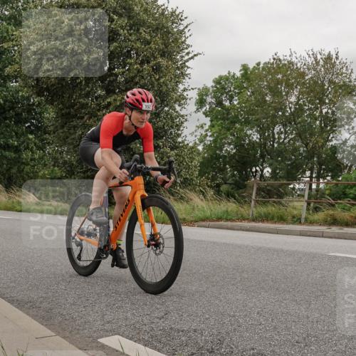 30.08.2026 - Elbe Triathlon Hamburg Michael Burmester http://msf.ph/oto/10039865 30.08.2026 14:09:40 Radfahren 152 meine-sportfotos.de