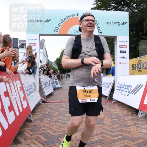 30.08.2026 - Blankeneser Heldenlauf Lena Gebhardt http://msf.ph/oto/10039935 30.08.2026 11:44:28 Ziel 2681, 2719 meine-sportfotos.de