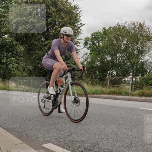 30.08.2026 - Elbe Triathlon Hamburg Michael Burmester http://msf.ph/oto/10039942 30.08.2026 14:10:30 Radfahren 147, 167 meine-sportfotos.de