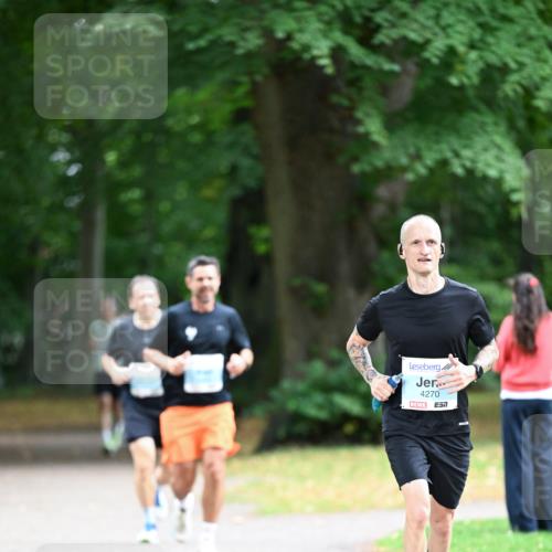 30.08.2026 - Blankeneser Heldenlauf Dr. Thomas Lammeyer http://msf.ph/oto/10039960 30.08.2026 11:14:36 Laufen 4270, 7 meine-sportfotos.de