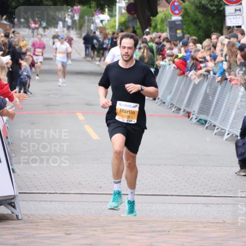 30.08.2026 - Blankeneser Heldenlauf Lena Gebhardt http://msf.ph/oto/10039976 30.08.2026 11:44:37 Ziel 2338 meine-sportfotos.de