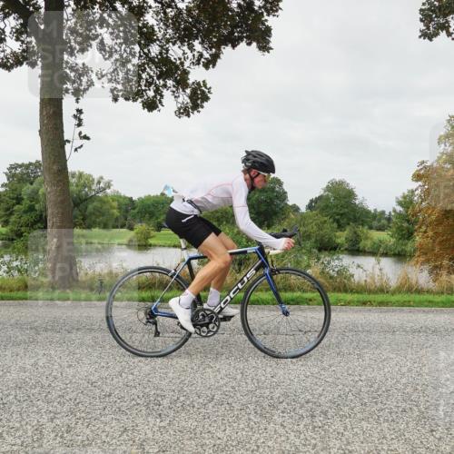 30.08.2026 - Elbe Triathlon Hamburg Michael Burmester http://msf.ph/oto/10040069 30.08.2026 10:49:07 Radfahren 907, 1007, 1056, 1128 meine-sportfotos.de
