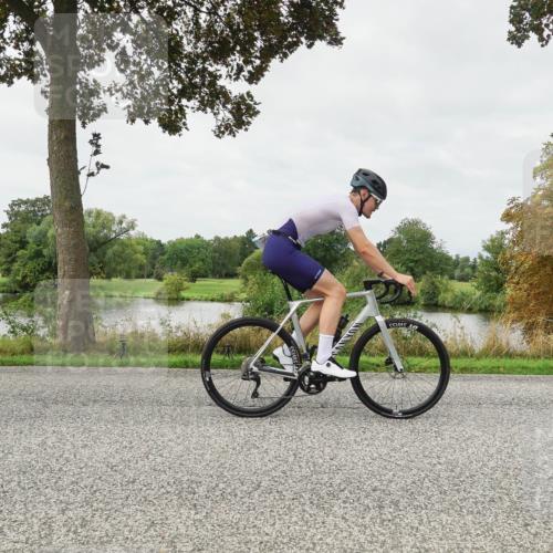 30.08.2026 - Elbe Triathlon Hamburg Michael Burmester http://msf.ph/oto/10040073 30.08.2026 10:49:13 Radfahren 1007, 1049, 1128 meine-sportfotos.de