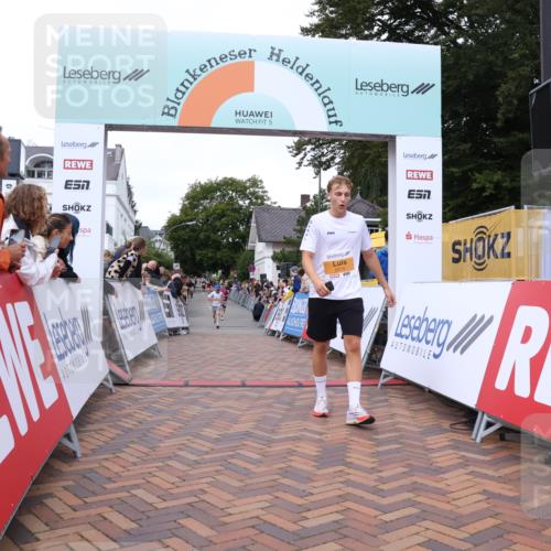 30.08.2026 - Blankeneser Heldenlauf Lena Gebhardt http://msf.ph/oto/10040075 30.08.2026 11:44:50 Ziel 2015 meine-sportfotos.de