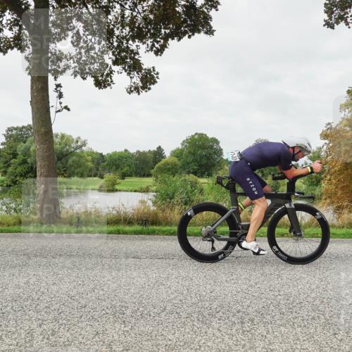 30.08.2026 - Elbe Triathlon Hamburg Michael Burmester http://msf.ph/oto/10040105 30.08.2026 10:49:36 Radfahren 1140 meine-sportfotos.de