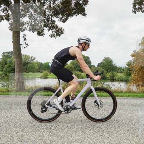 30.08.2026 - Elbe Triathlon Hamburg Michael Burmester http://msf.ph/oto/10040115 30.08.2026 10:50:02 Radfahren 940, 1029 meine-sportfotos.de