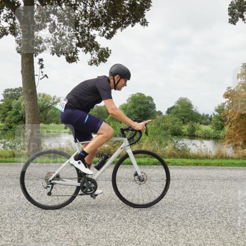 30.08.2026 - Elbe Triathlon Hamburg Michael Burmester http://msf.ph/oto/10040131 30.08.2026 10:50:16 Radfahren 833, 932, 1006, 1145, 1346, 1621 meine-sportfotos.de