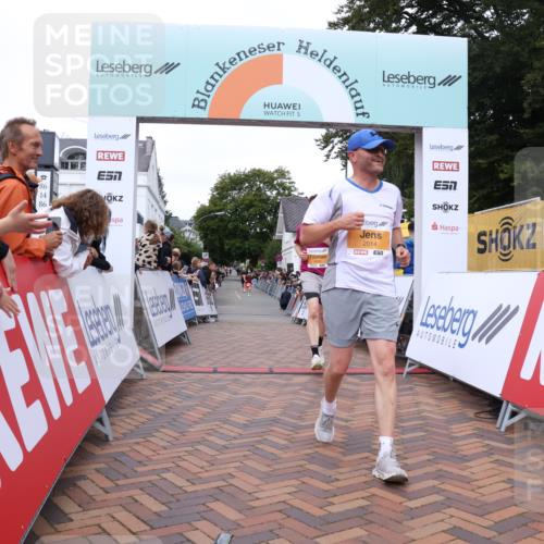30.08.2026 - Blankeneser Heldenlauf Lena Gebhardt http://msf.ph/oto/10040134 30.08.2026 11:44:57 Ziel 2014, 2650 meine-sportfotos.de