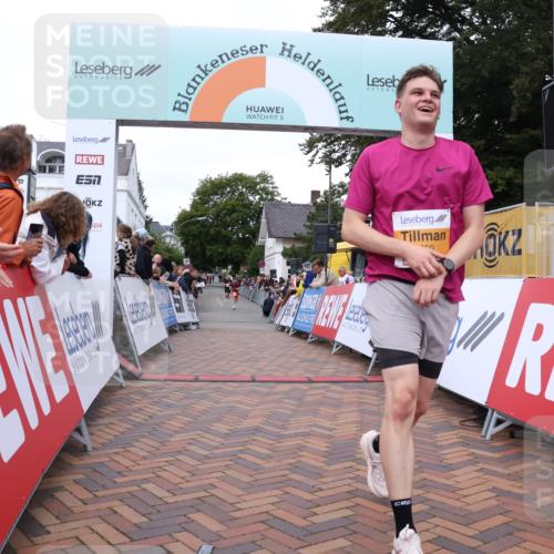 30.08.2026 - Blankeneser Heldenlauf Lena Gebhardt http://msf.ph/oto/10040163 30.08.2026 11:44:59 Ziel 2014, 2650 meine-sportfotos.de