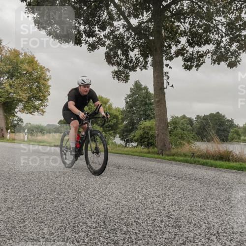30.08.2026 - Elbe Triathlon Hamburg Michael Burmester http://msf.ph/oto/10040209 30.08.2026 08:56:51 Radfahren 262, 338, 349, 374 meine-sportfotos.de