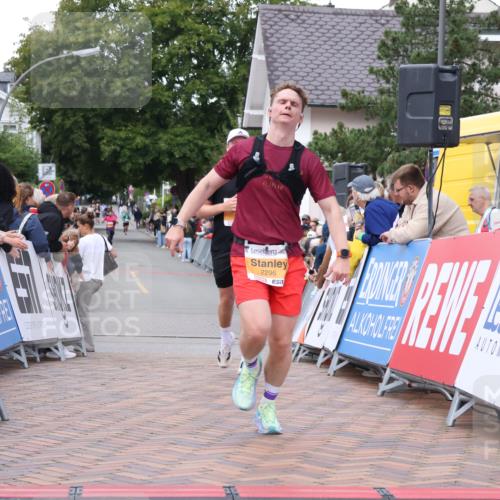 30.08.2026 - Blankeneser Heldenlauf Lena Gebhardt http://msf.ph/oto/10040211 30.08.2026 11:45:06 Ziel 2296, 2548 meine-sportfotos.de