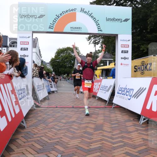 30.08.2026 - Blankeneser Heldenlauf Lena Gebhardt http://msf.ph/oto/10040226 30.08.2026 11:45:07 Ziel 2296, 2548 meine-sportfotos.de