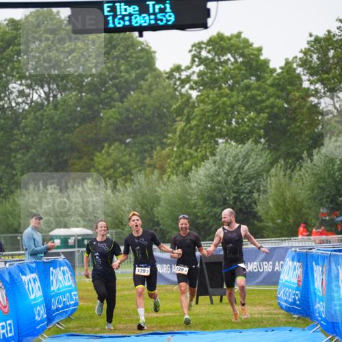 30.08.2026 - Elbe Triathlon Hamburg LAZAROV Photography http://msf.ph/oto/10040238 30.08.2026 16:01:00 Ziel  meine-sportfotos.de
