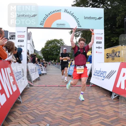 30.08.2026 - Blankeneser Heldenlauf Lena Gebhardt http://msf.ph/oto/10040239 30.08.2026 11:45:08 Ziel 2296, 2548 meine-sportfotos.de