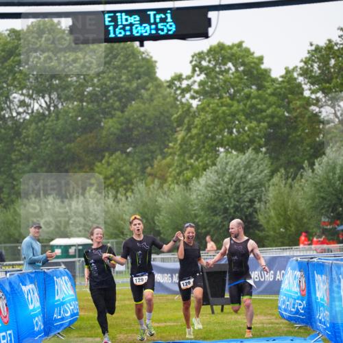 30.08.2026 - Elbe Triathlon Hamburg LAZAROV Photography http://msf.ph/oto/10040247 30.08.2026 16:01:00 Ziel  meine-sportfotos.de