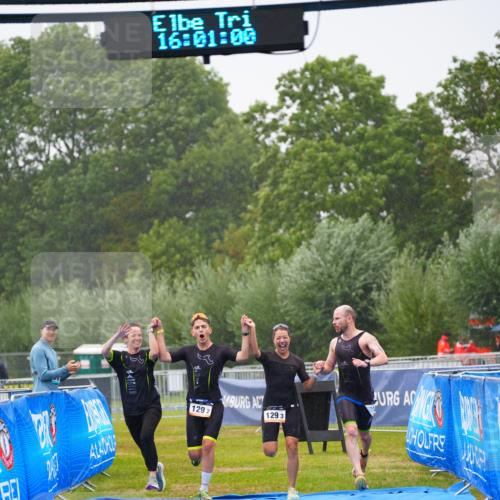 30.08.2026 - Elbe Triathlon Hamburg LAZAROV Photography http://msf.ph/oto/10040253 30.08.2026 16:01:00 Ziel  meine-sportfotos.de
