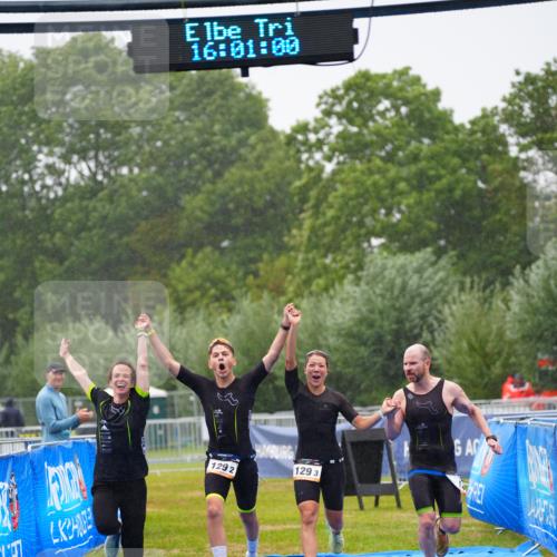 30.08.2026 - Elbe Triathlon Hamburg LAZAROV Photography http://msf.ph/oto/10040282 30.08.2026 16:01:01 Ziel  meine-sportfotos.de