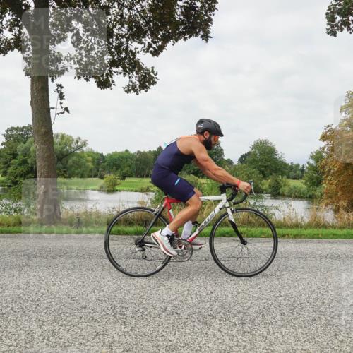 30.08.2026 - Elbe Triathlon Hamburg Michael Burmester http://msf.ph/oto/10040316 30.08.2026 10:51:56 Radfahren 901, 912, 1033, 1101, 1104, 1216, 1264, 1302 meine-sportfotos.de