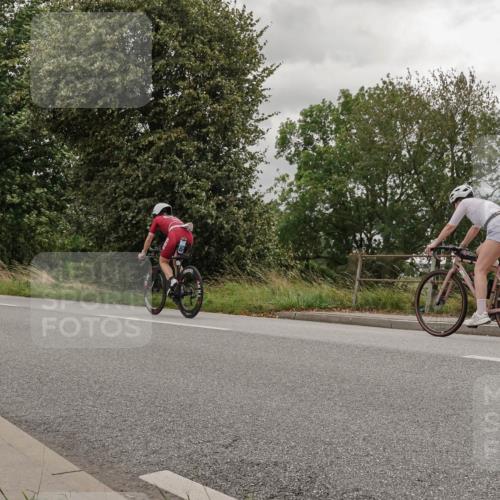 30.08.2026 - Elbe Triathlon Hamburg Michael Burmester http://msf.ph/oto/10040327 30.08.2026 14:13:16 Radfahren  meine-sportfotos.de
