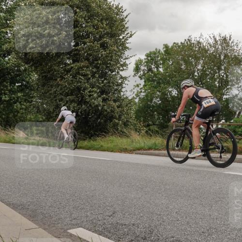 30.08.2026 - Elbe Triathlon Hamburg Michael Burmester http://msf.ph/oto/10040336 30.08.2026 14:13:17 Radfahren  meine-sportfotos.de