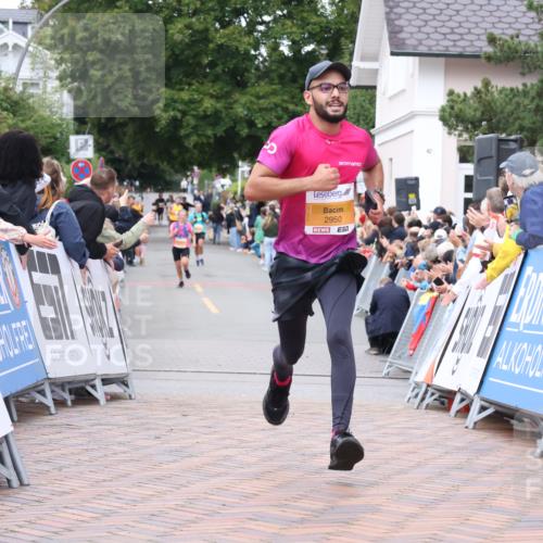 30.08.2026 - Blankeneser Heldenlauf Lena Gebhardt http://msf.ph/oto/10040349 30.08.2026 11:45:21 Ziel 2950 meine-sportfotos.de