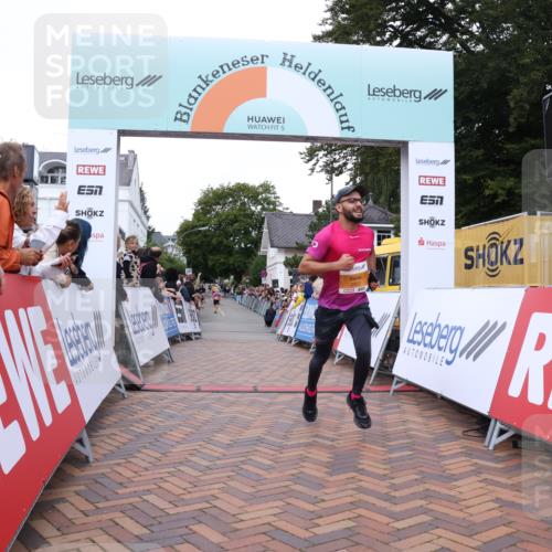 30.08.2026 - Blankeneser Heldenlauf Lena Gebhardt http://msf.ph/oto/10040361 30.08.2026 11:45:22 Ziel 2950 meine-sportfotos.de