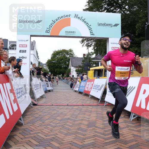 30.08.2026 - Blankeneser Heldenlauf Lena Gebhardt http://msf.ph/oto/10040374 30.08.2026 11:45:22 Ziel 2950 meine-sportfotos.de
