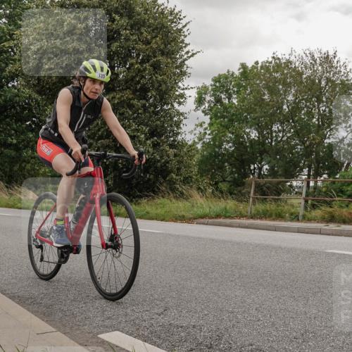 30.08.2026 - Elbe Triathlon Hamburg Michael Burmester http://msf.ph/oto/10040385 30.08.2026 14:13:31 Radfahren 135 meine-sportfotos.de