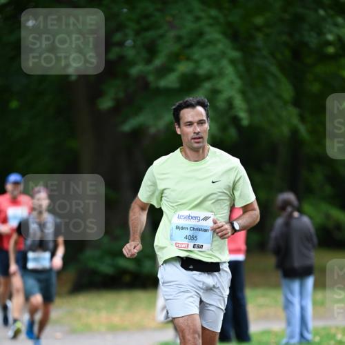 30.08.2026 - Blankeneser Heldenlauf Dr. Thomas Lammeyer http://msf.ph/oto/10040386 30.08.2026 11:15:13 Laufen 4055 meine-sportfotos.de