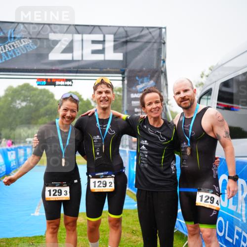 30.08.2026 - Elbe Triathlon Hamburg LAZAROV Photography http://msf.ph/oto/10040391 30.08.2026 16:01:34 Ziel  meine-sportfotos.de