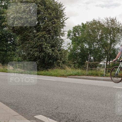 30.08.2026 - Elbe Triathlon Hamburg Michael Burmester http://msf.ph/oto/10040401 30.08.2026 14:13:50 Radfahren 169 meine-sportfotos.de
