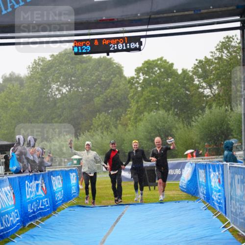 30.08.2026 - Elbe Triathlon Hamburg LAZAROV Photography http://msf.ph/oto/10040417 30.08.2026 16:05:02 Ziel  meine-sportfotos.de
