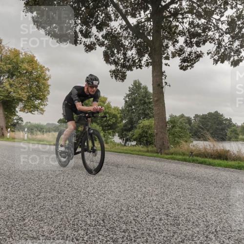 30.08.2026 - Elbe Triathlon Hamburg Michael Burmester http://msf.ph/oto/10040431 30.08.2026 08:58:17 Radfahren 275 meine-sportfotos.de