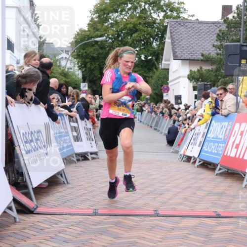 30.08.2026 - Blankeneser Heldenlauf Lena Gebhardt http://msf.ph/oto/10040439 30.08.2026 11:45:29 Ziel 2818, 2950 meine-sportfotos.de