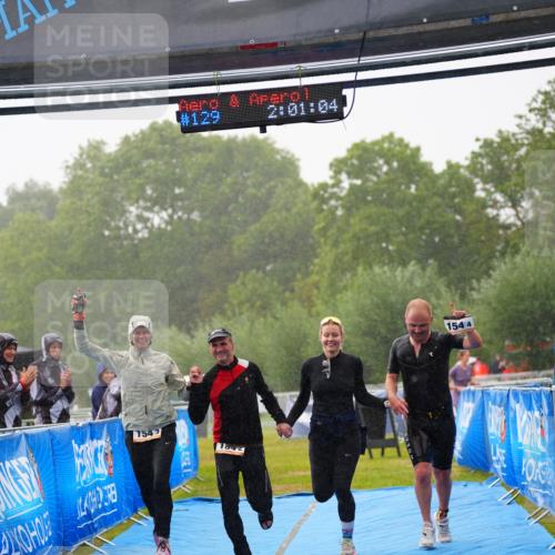 30.08.2026 - Elbe Triathlon Hamburg LAZAROV Photography http://msf.ph/oto/10040458 30.08.2026 16:05:04 Ziel  meine-sportfotos.de