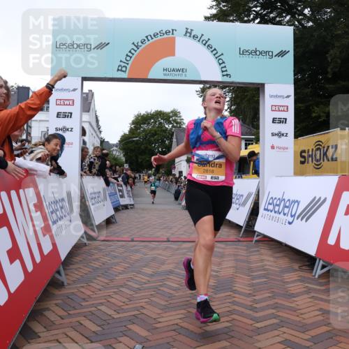 30.08.2026 - Blankeneser Heldenlauf Lena Gebhardt http://msf.ph/oto/10040465 30.08.2026 11:45:30 Ziel 2818 meine-sportfotos.de