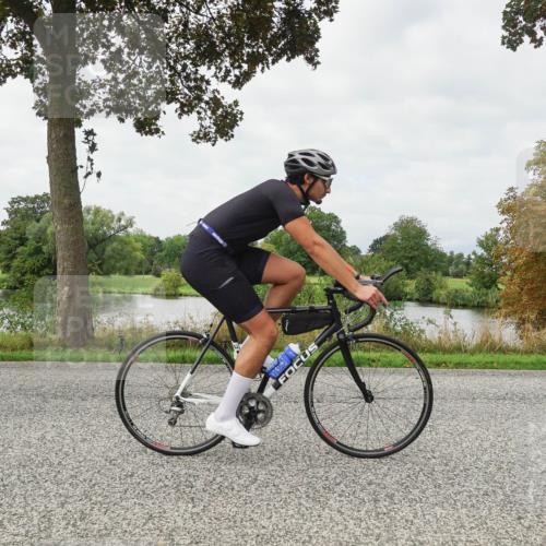 30.08.2026 - Elbe Triathlon Hamburg Michael Burmester http://msf.ph/oto/10040493 30.08.2026 10:53:26 Radfahren 962, 998, 1073, 1210, 1306, 1442 meine-sportfotos.de