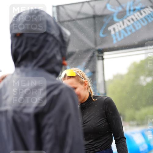 30.08.2026 - Elbe Triathlon Hamburg LAZAROV Photography http://msf.ph/oto/10040508 30.08.2026 16:05:13 Ziel  meine-sportfotos.de