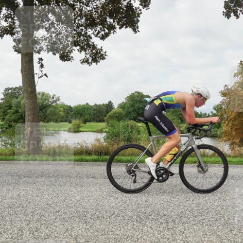 30.08.2026 - Elbe Triathlon Hamburg Michael Burmester http://msf.ph/oto/10040522 30.08.2026 10:53:40 Radfahren 1435, 1438 meine-sportfotos.de