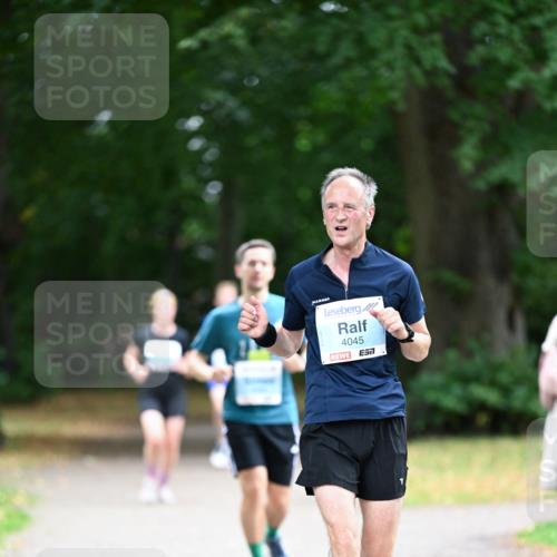 30.08.2026 - Blankeneser Heldenlauf Dr. Thomas Lammeyer http://msf.ph/oto/10040565 30.08.2026 11:15:28 Laufen 4045 meine-sportfotos.de