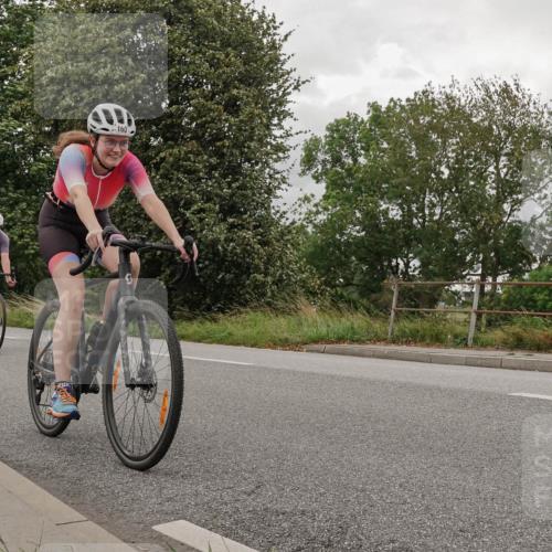 30.08.2026 - Elbe Triathlon Hamburg Michael Burmester http://msf.ph/oto/10040608 30.08.2026 14:15:10 Radfahren 160, 167 meine-sportfotos.de