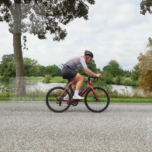 30.08.2026 - Elbe Triathlon Hamburg Michael Burmester http://msf.ph/oto/10040621 30.08.2026 10:55:13 Radfahren 978, 1016, 1095, 1219 meine-sportfotos.de