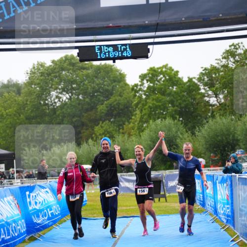 30.08.2026 - Elbe Triathlon Hamburg LAZAROV Photography http://msf.ph/oto/10040647 30.08.2026 16:09:39 Ziel  meine-sportfotos.de