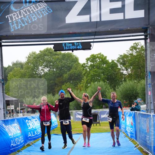 30.08.2026 - Elbe Triathlon Hamburg LAZAROV Photography http://msf.ph/oto/10040660 30.08.2026 16:09:40 Ziel  meine-sportfotos.de