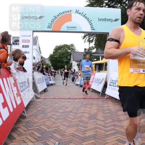 30.08.2026 - Blankeneser Heldenlauf Lena Gebhardt http://msf.ph/oto/10040665 30.08.2026 11:45:44 Ziel 2319, 2583, 2648, 2819, 2875, 2949 meine-sportfotos.de