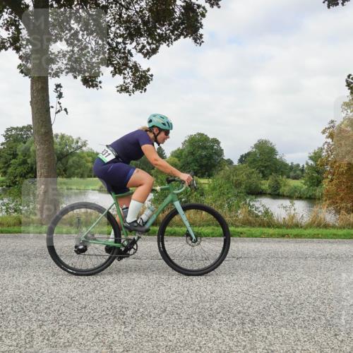 30.08.2026 - Elbe Triathlon Hamburg Michael Burmester http://msf.ph/oto/10040699 30.08.2026 10:56:04 Radfahren 931 meine-sportfotos.de