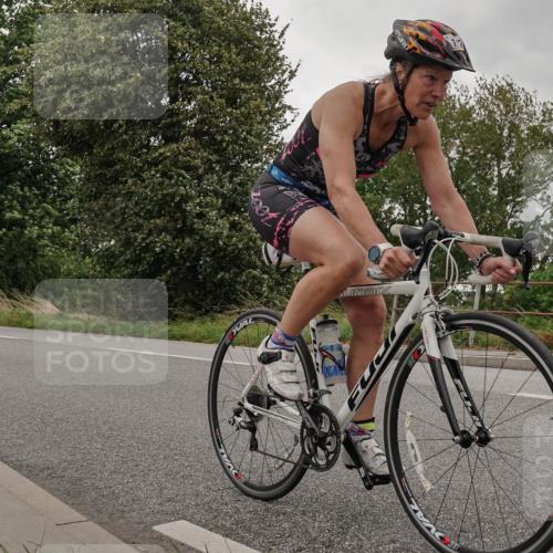 30.08.2026 - Elbe Triathlon Hamburg Michael Burmester http://msf.ph/oto/10040709 30.08.2026 14:16:04 Radfahren 132, 165, 172, 176, 179 meine-sportfotos.de