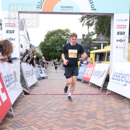30.08.2026 - Blankeneser Heldenlauf Lena Gebhardt http://msf.ph/oto/10040719 30.08.2026 11:45:47 Ziel 2319, 2583, 2648, 2875, 2949 meine-sportfotos.de