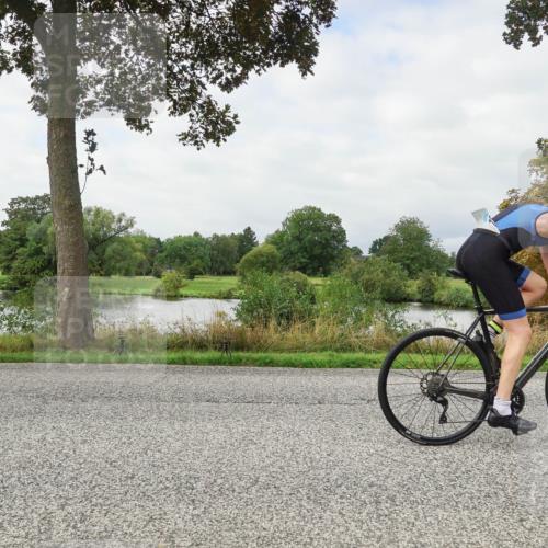 30.08.2026 - Elbe Triathlon Hamburg Michael Burmester http://msf.ph/oto/10040721 30.08.2026 10:56:35 Radfahren 900, 1065, 1233, 1447, 1452 meine-sportfotos.de